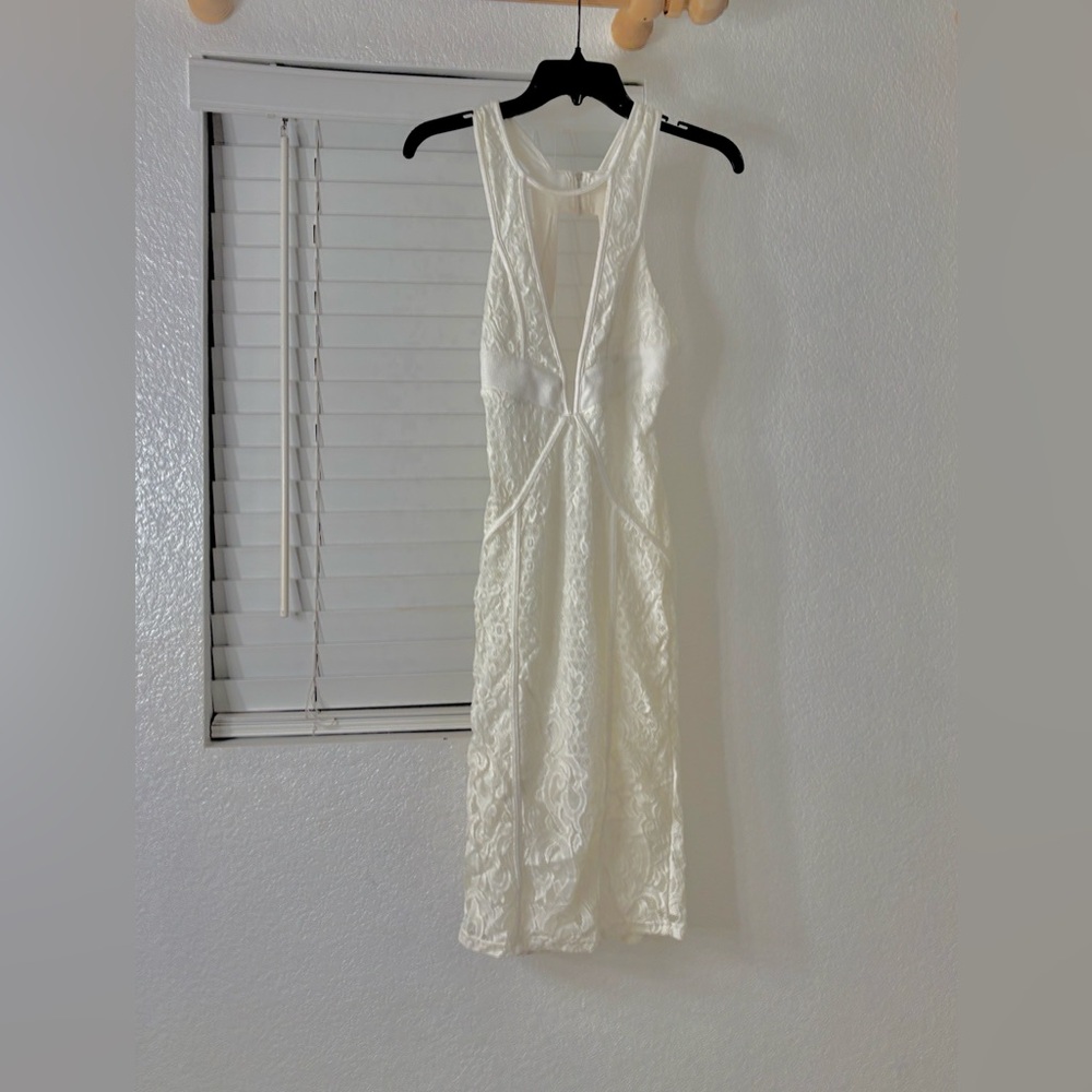 ANGL 🪽(S). Ivory Lace Dress